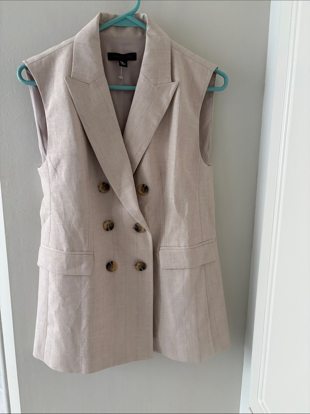 Ann Taylor Tailored Double-Breasted Sleeveless Blazer Vest in Light Beige Size 0